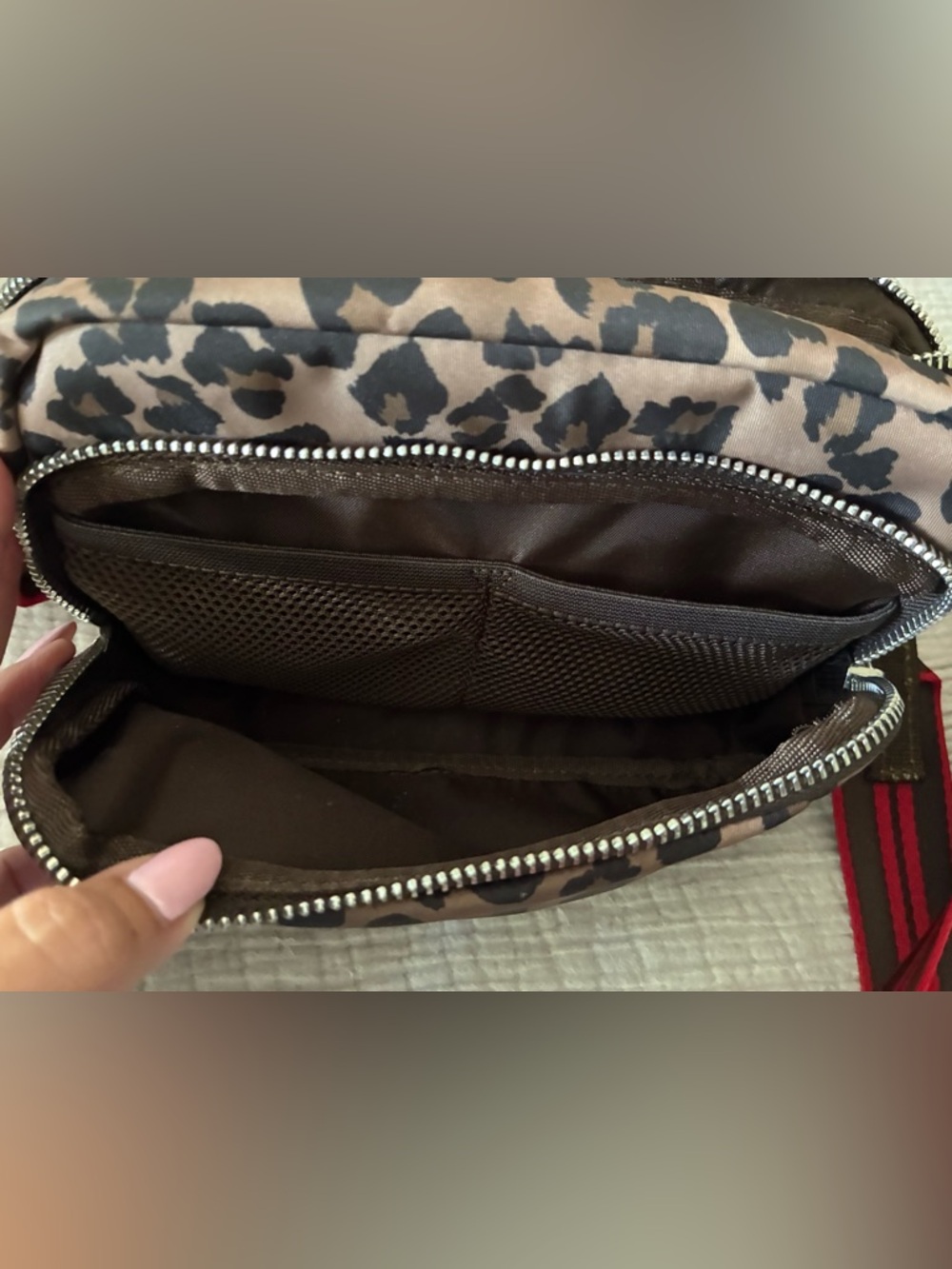 Lululemon Leopard Everywhere Crossbody Bag - Brown & Black- 2L - Picture 8 of 10